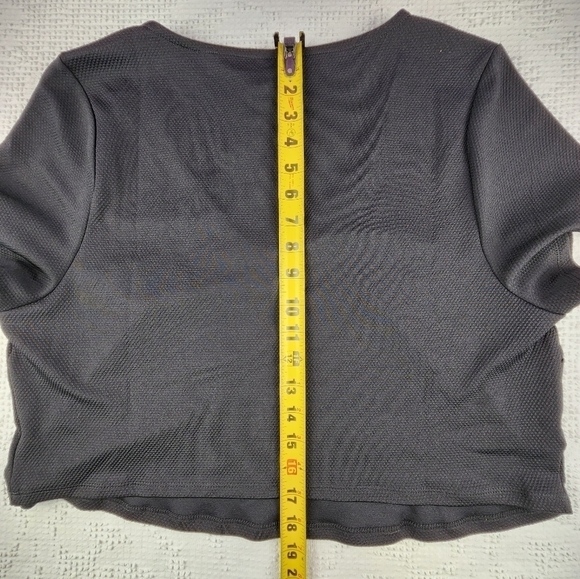 Torrid NWT Black Short Sleeve Top Size 1X - Picture 10 of 10